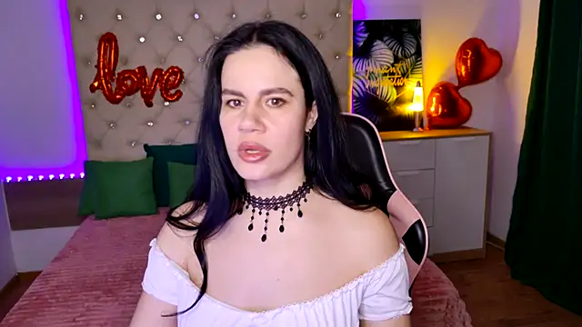 KattieSims online show from 7, 2, 2025