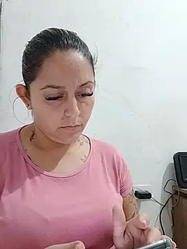 baixinhaloira online show from 17, 6, 2026