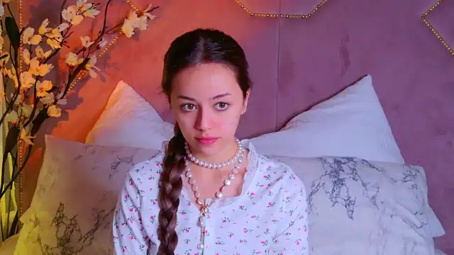 Snapshot of STELLA_RICH chatting on 10, 10, 2025 STELLA RICH online show from 10, 10, 2025