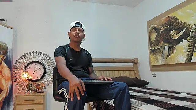 mr stiven  online show from 19, 5, 2026
