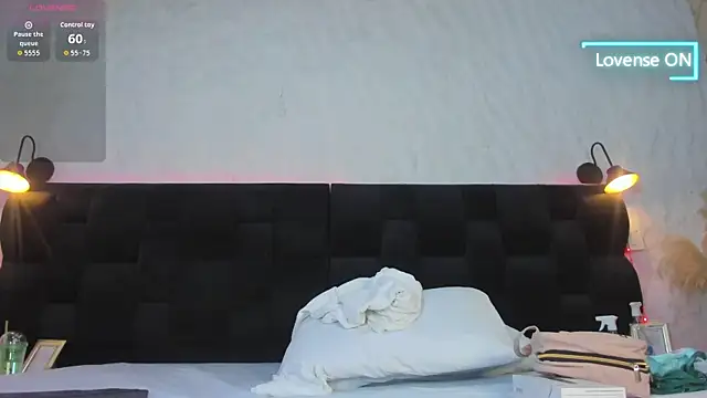 Snapshot of Camila__Gomez chatting on 3, 12, 2025 Camila Gomez online show from 3, 12, 2025