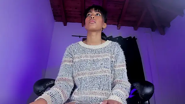 Snapshot of valkirya_7 chatting on 10, 9, 2025 valkirya 7 online show from 10, 9, 2025