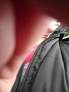 sasi luna online show from 9, 4, 2026