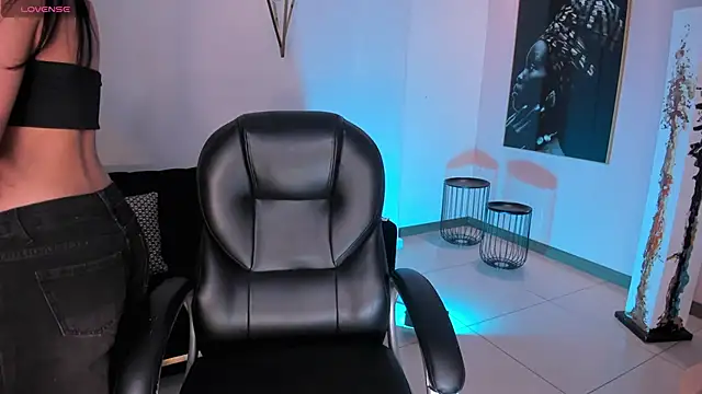 Snapshot of BellaCarteer_ chatting on 13, 11, 2025 BellaCarteer online show from 13, 11, 2025