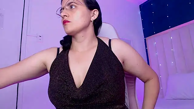 africa holmes online show from 22, 1, 2025