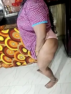 Snapshot of _Hot-Couple chatting on 4, 2, 2026 Hot-Couple online show from 4, 2, 2026