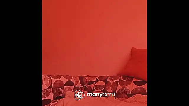 Snapshot of lunaxxxtreme chatting on 4, 3, 2025 lunaxxxtreme online show from 4, 3, 2025