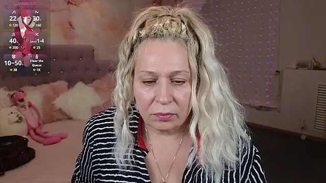 Penelope Pinky online show from 3, 2, 2025