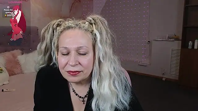 Penelope Pinky online show from 4, 2, 2025