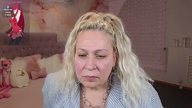 Penelope Pinky online show from 6, 2, 2025