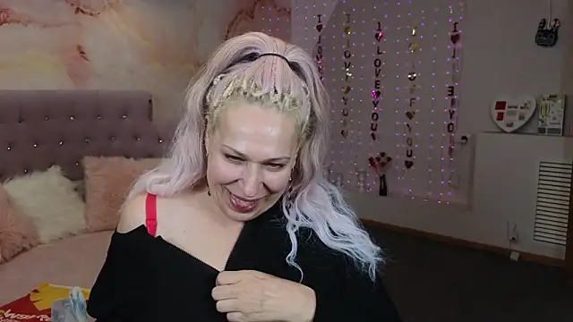 Penelope Pinky online show from 12, 3, 2025