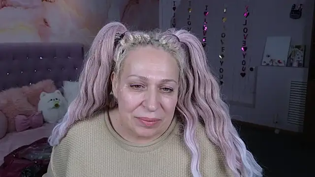 Penelope Pinky online show from 19, 3, 2025