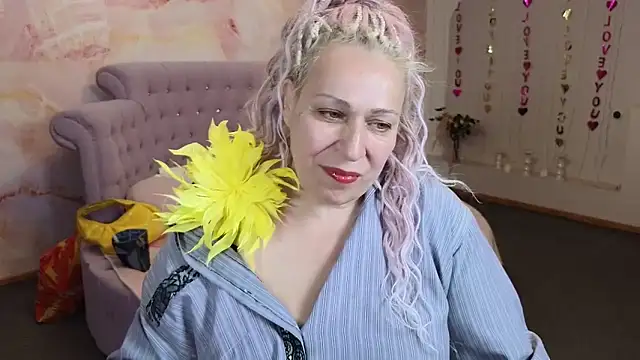 Penelope Pinky online show from 18, 9, 2025