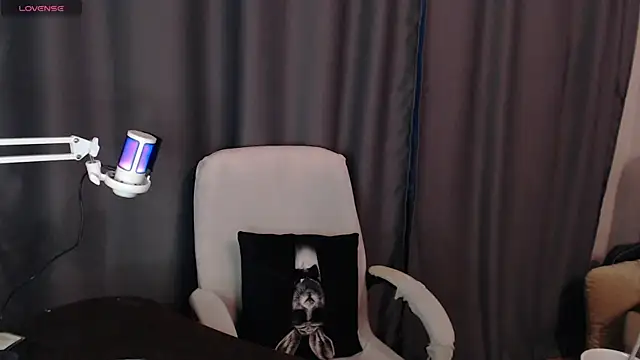 Snapshot of Cassie_Bae chatting on 20, 12, 2024 Cassie Bae online show from 20, 12, 2024