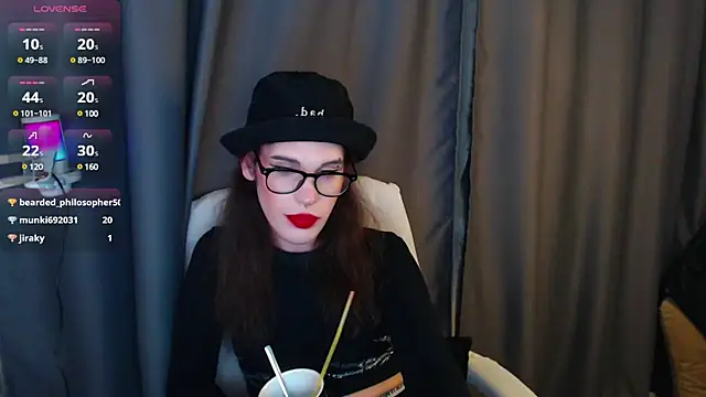 Snapshot of Cassie_Bae chatting on 5, 3, 2025 Cassie Bae online show from 5, 3, 2025