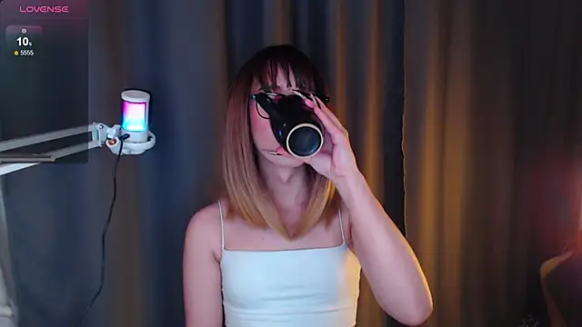 Snapshot of Cassie_Bae chatting on 18, 3, 2025 Cassie Bae online show from 18, 3, 2025