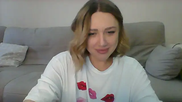 Snapshot of VickyLove047 chatting on 19, 3, 2025 VickyLove047 online show from 19, 3, 2025