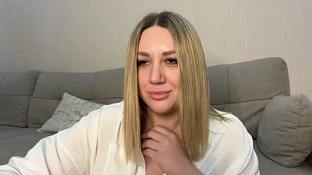 Snapshot of VickyLove047 chatting on 28, 9, 2025 VickyLove047 online show from 28, 9, 2025