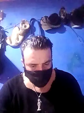 Snapshot of 12orland12 chatting on 28, 9, 2025 12orland12 online show from 28, 9, 2025