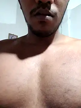 Snapshot of shenLytle chatting on 8, 11, 2025 shenLytle online show from 8, 11, 2025