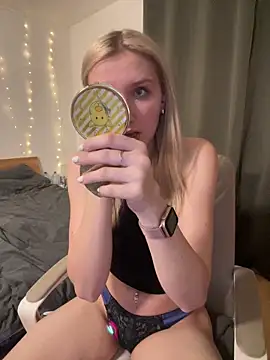 AnnyBelleX online show from 17, 12, 2025