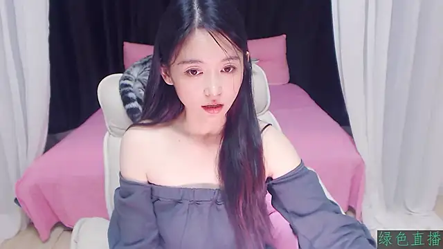 Snapshot of CN-Babycat chatting on 14, 11, 2025 CN-Babycat online show from 14, 11, 2025