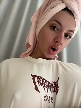 JulliaVegas online show from 24, 3, 2026