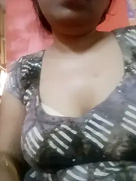 Snapshot of sunita-doll chatting on 4, 12, 2025 sunita-doll online show from 4, 12, 2025