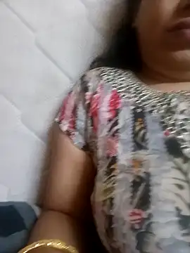 Snapshot of sunita-doll chatting on 5, 12, 2025 sunita-doll online show from 5, 12, 2025