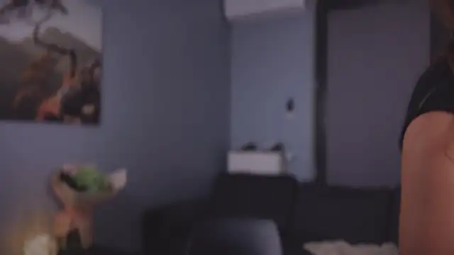 Snapshot of Viktoria_www chatting on 24, 10, 2025 Viktoria www online show from 24, 10, 2025