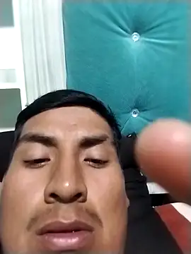 Snapshot of Ruizito27e chatting on 8, 10, 2025 Ruizito27e online show from 8, 10, 2025