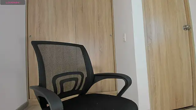 Snapshot of lucas_wellx chatting on 15, 4, 2026 lucas wellx online show from 15, 4, 2026