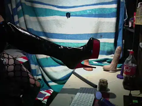 Snapshot of kinkycdslutsv chatting on 20, 12, 2024 kinkycdslutsv online show from 20, 12, 2024