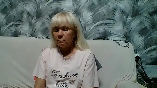 Snapshot of sakura_blonde chatting on 4, 10, 2025 sakura blonde online show from 4, 10, 2025