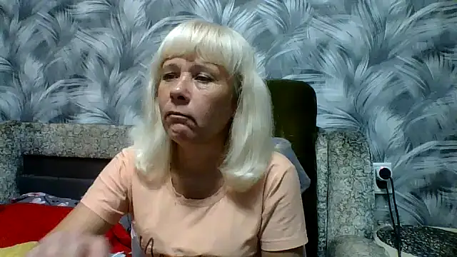 sakura blonde online show from 26, 10, 2025