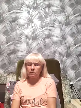 sakura blonde online show from 5, 11, 2025