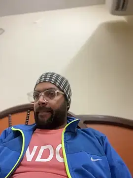 Arsh Loves Luv online show from 6, 1, 2025