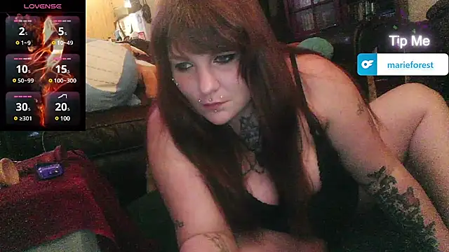 Snapshot of marieforest chatting on 3, 2, 2025 marieforest online show from 3, 2, 2025