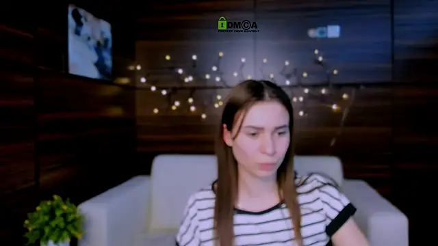 playful sophie online show from 25, 1, 2025