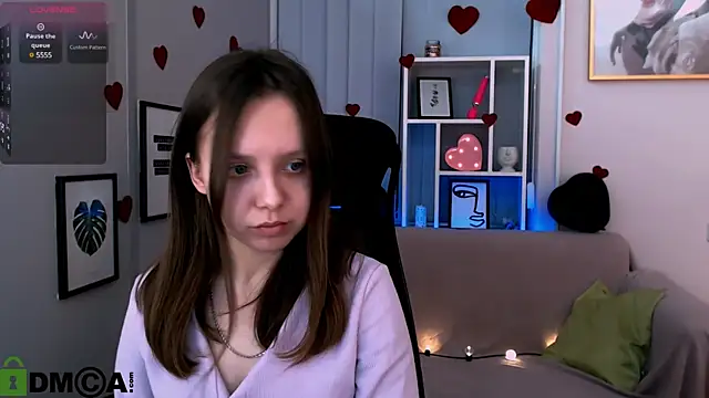 playful sophie online show from 28, 2, 2025