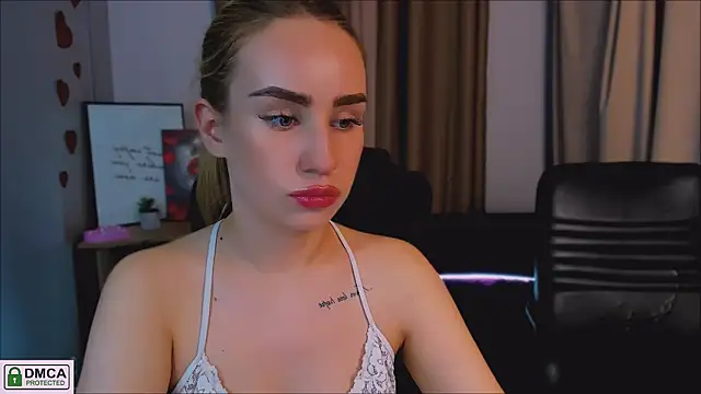 playful sophie online show from 18, 3, 2025