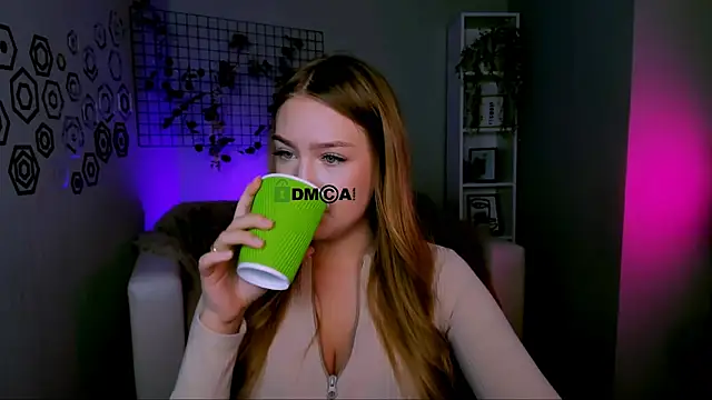 playful sophie online show from 7, 10, 2025