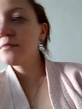 KattyLuuu online show from 15, 3, 2026