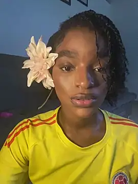 Zizi-campbel online show from 8, 2, 2025