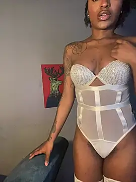 Snapshot of Zizi-campbel chatting on 1, 3, 2026 Zizi-campbel online show from 1, 3, 2026