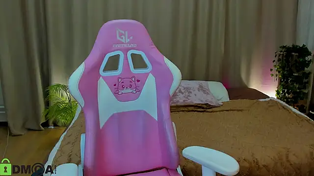 Cheryl  Brown online show from 22, 9, 2025