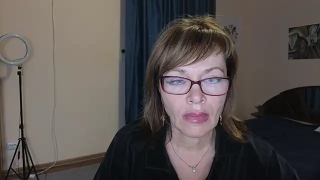 Miss Moren online show from 17, 11, 2025