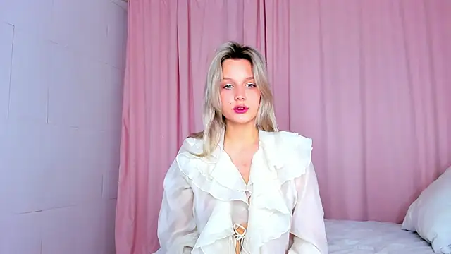 MeowthLilu online show from 22, 10, 2025