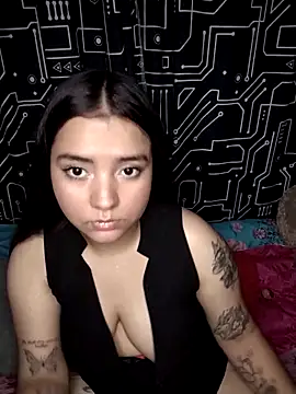 Snapshot of Ema_kraus chatting on 4, 3, 2025 Ema kraus online show from 4, 3, 2025