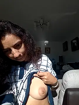 naughty69curls online show from 25, 10, 2025